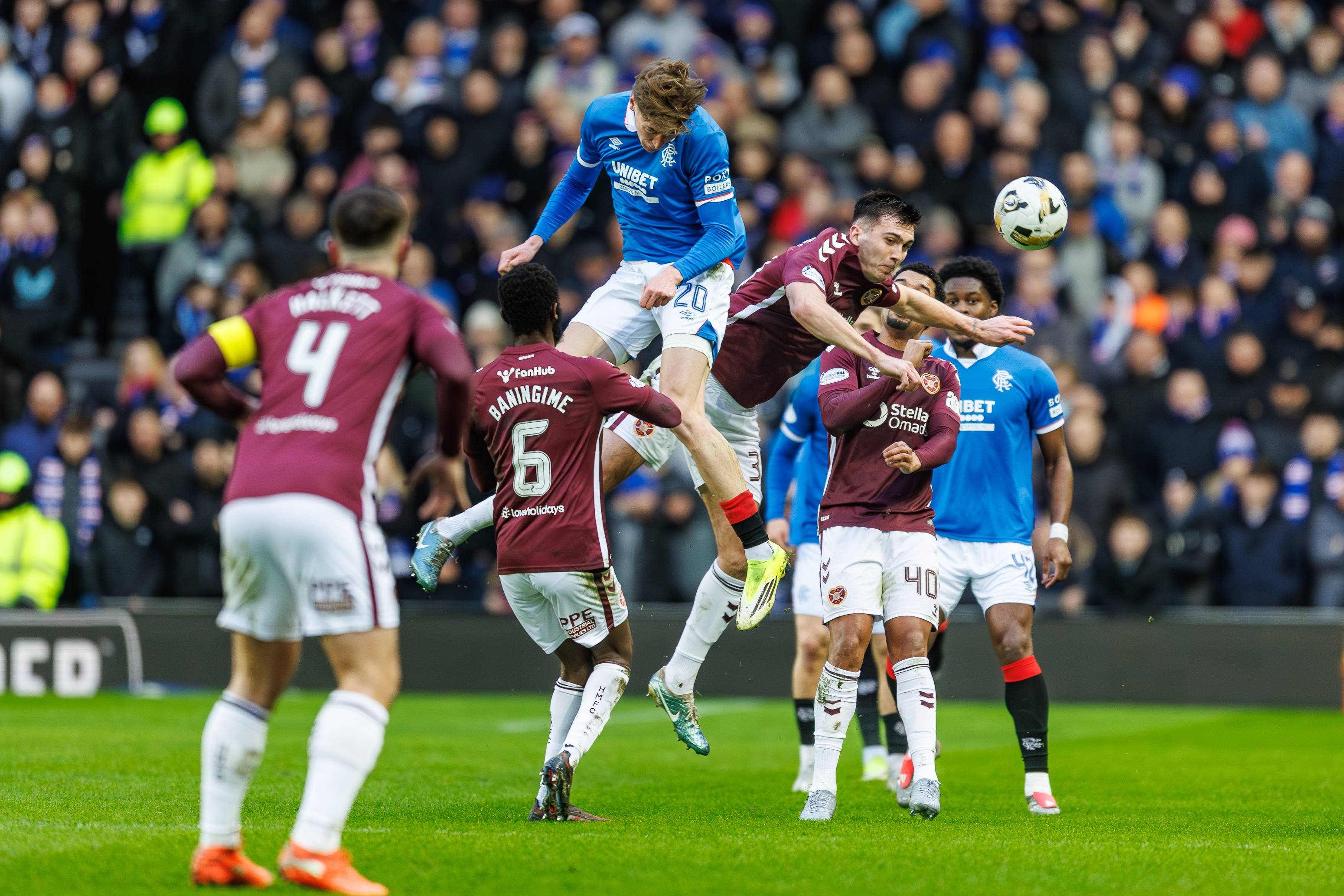 ‘It’s theirs to lose’ &ndash; Former Rangers and Hearts star weighs in on Scottish Premiership title race