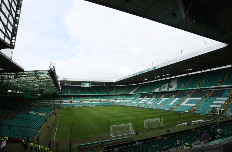 Celtic Defender Rejects Three-Year Parkhead Deal