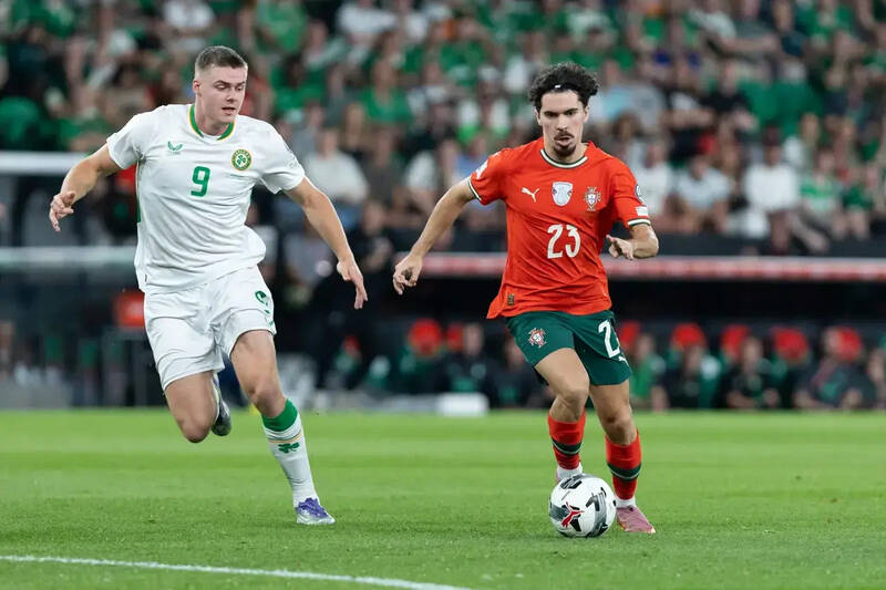 Striker Urged to Make Celtic Move