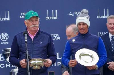 Journalists discuss Dermot Desmond selling his stake in Celtic