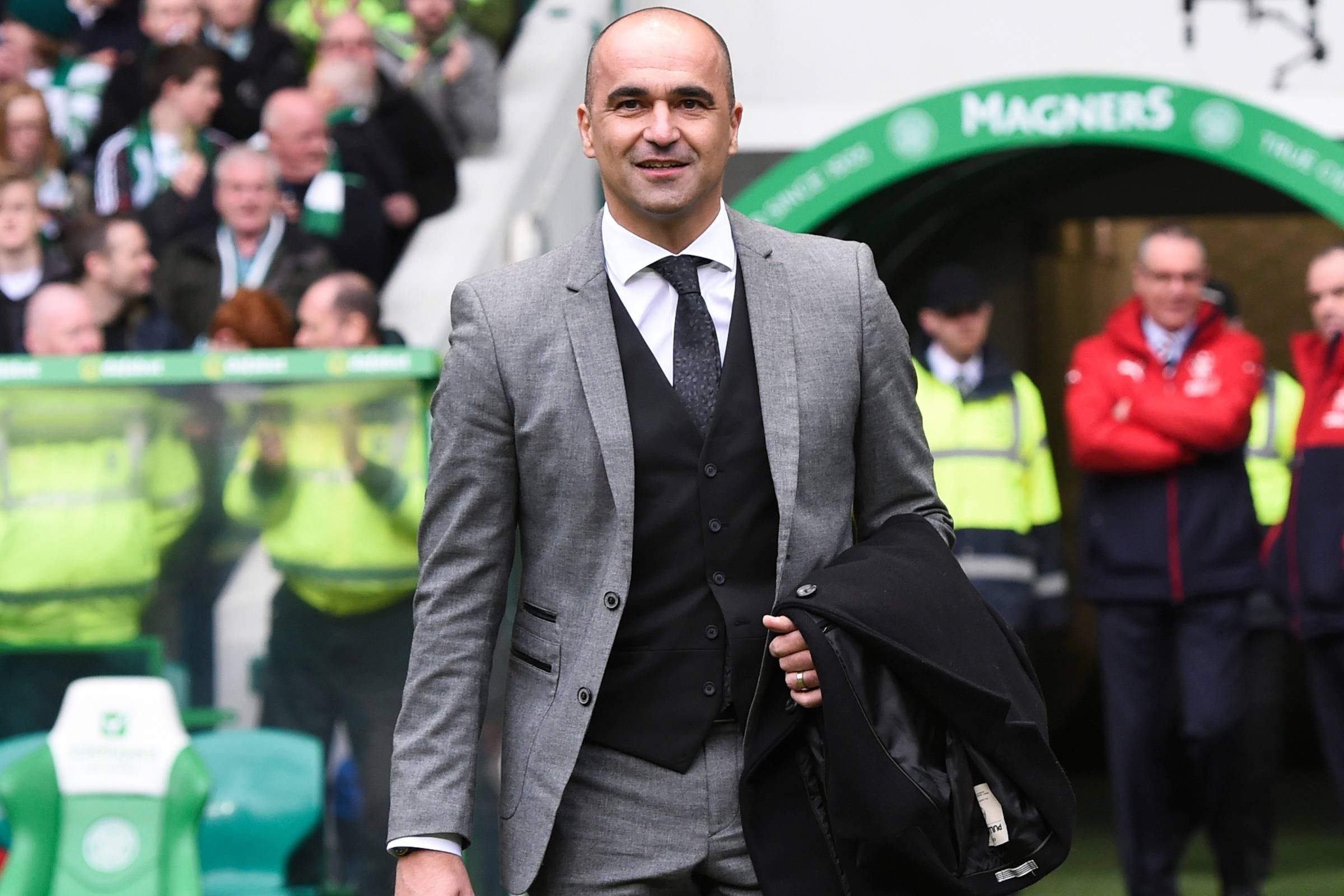 Celtic urged to make ‘statement’ managerial appointment ex-EPL star admits ‘I can see that happening’