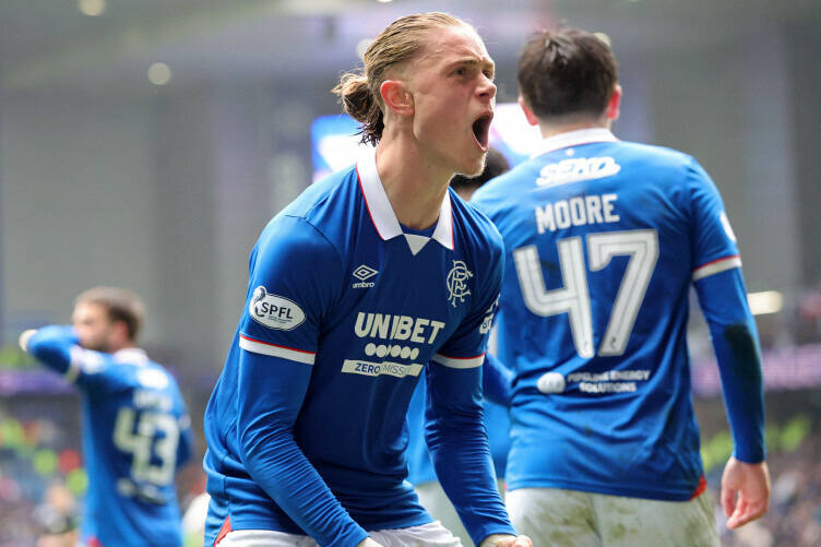 Rangers go top of the table after beating Dundee United