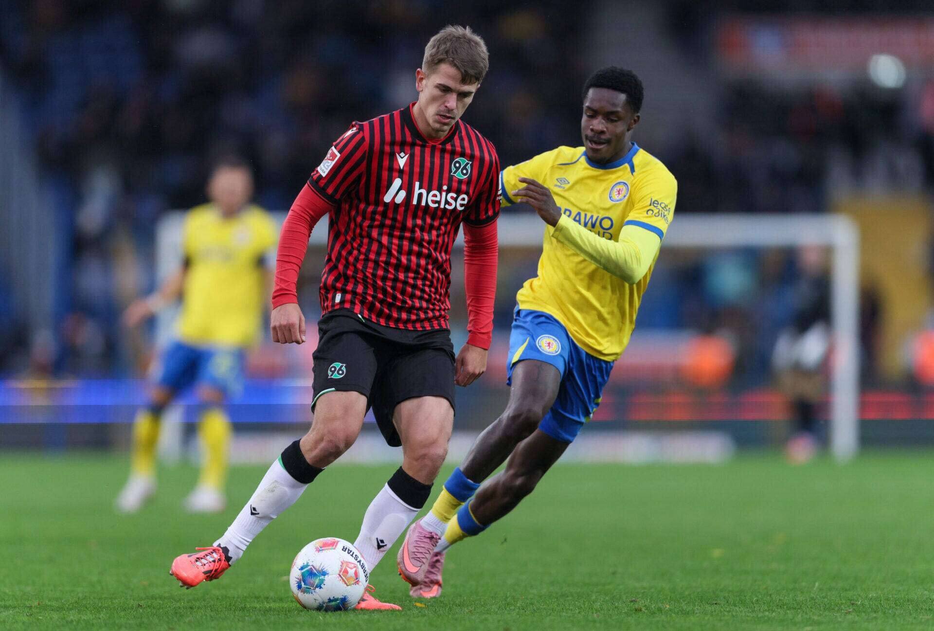Bundesliga clubs circle for Celtic’s Maik Nawrocki after impressive loan form