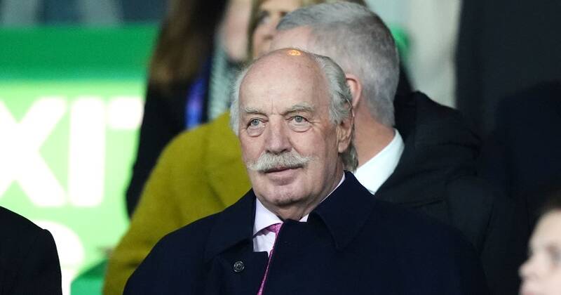 Celtic are oblivious to their surroundings and Dermot Desmond must be taking notice of the shifting sands