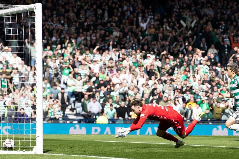 Celtic and St Mirren serve up mad Scottish Cup semi-final: calamity, 17y/o debutant and fairytale final