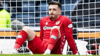 St Mirren’s Gogic hits out at own fans over keeper abuse