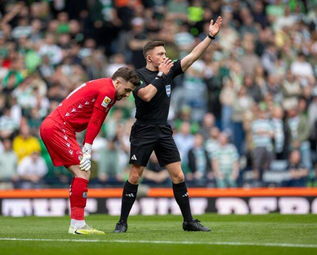 St Mirren goalkeeper reveals surgery required after Celtic substitution