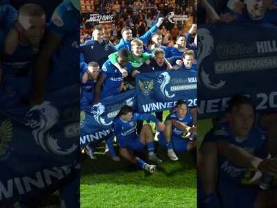 Simo Valakari celebrates St. Johnstone’s Premiership PROMOTION 😇