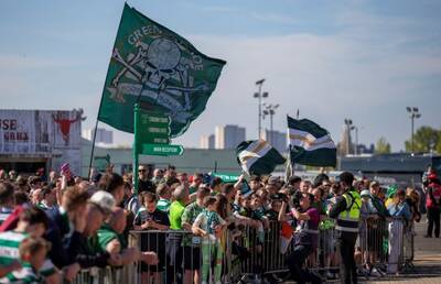 Photo Special – Green Brigade’s ‘Spirit of 86’ Welcome to Paradise for Celtic team