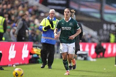 Sheffield United join Celtic in transfer pursuit of striker with traits that can ‘cost a lot of money’