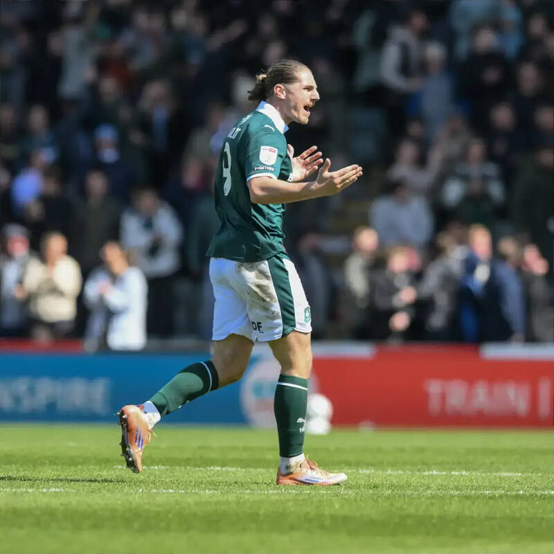 Celtic Face Competition For In-Form Striker