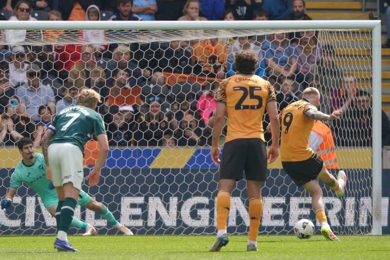 Scotland strikers go goal-crazy in finale as 17-strike hitman strengthens case and ex-Celtic ace shows worth
