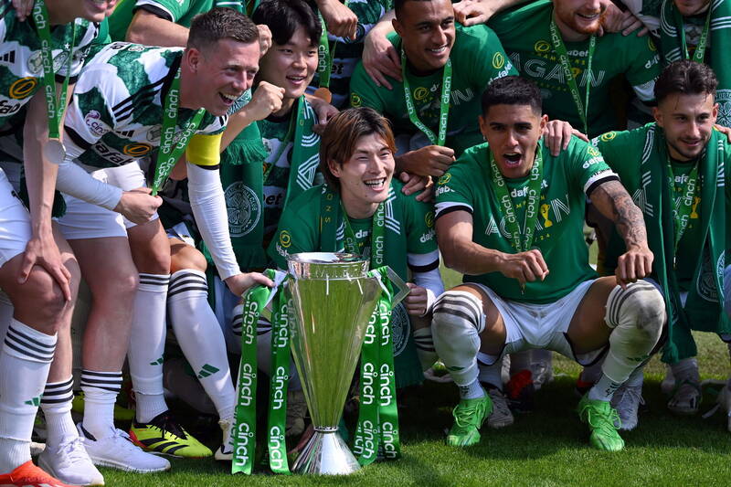 Celtic has put the pressure on our rivals for tonight. One of them will buckle.