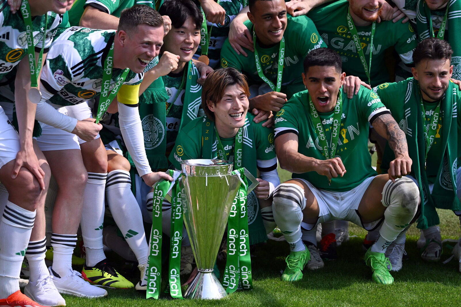 Celtic has put the pressure on our rivals for tonight. One of them will buckle.