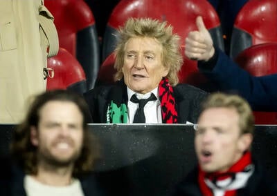 Rod Stewart Urges Celtic and Rangers Fans to ‘Behave’