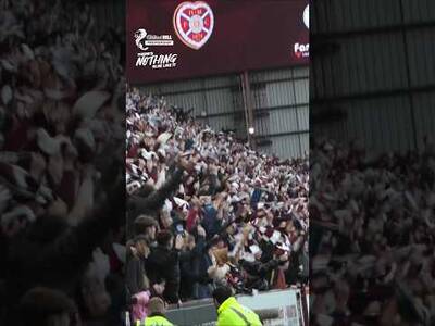 Gorgie Rules? Hearts fans roar at Tynecastle #spfl