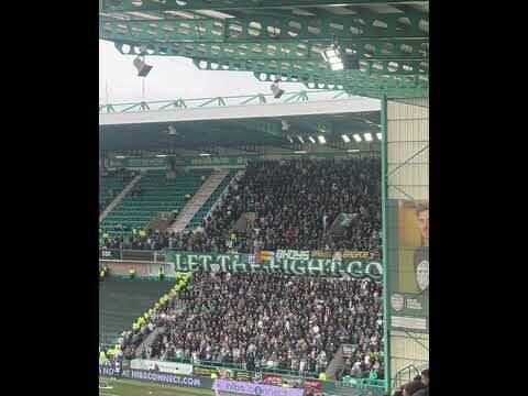 🪄 He’s magic. Celtic fans singing for super sub Kelechi Iheanacho at Easter Road.
