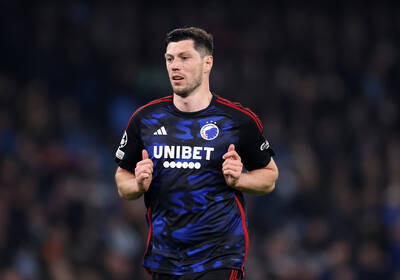 Celtic monitor McKenna, Kenny eyes EFL Championship promotion