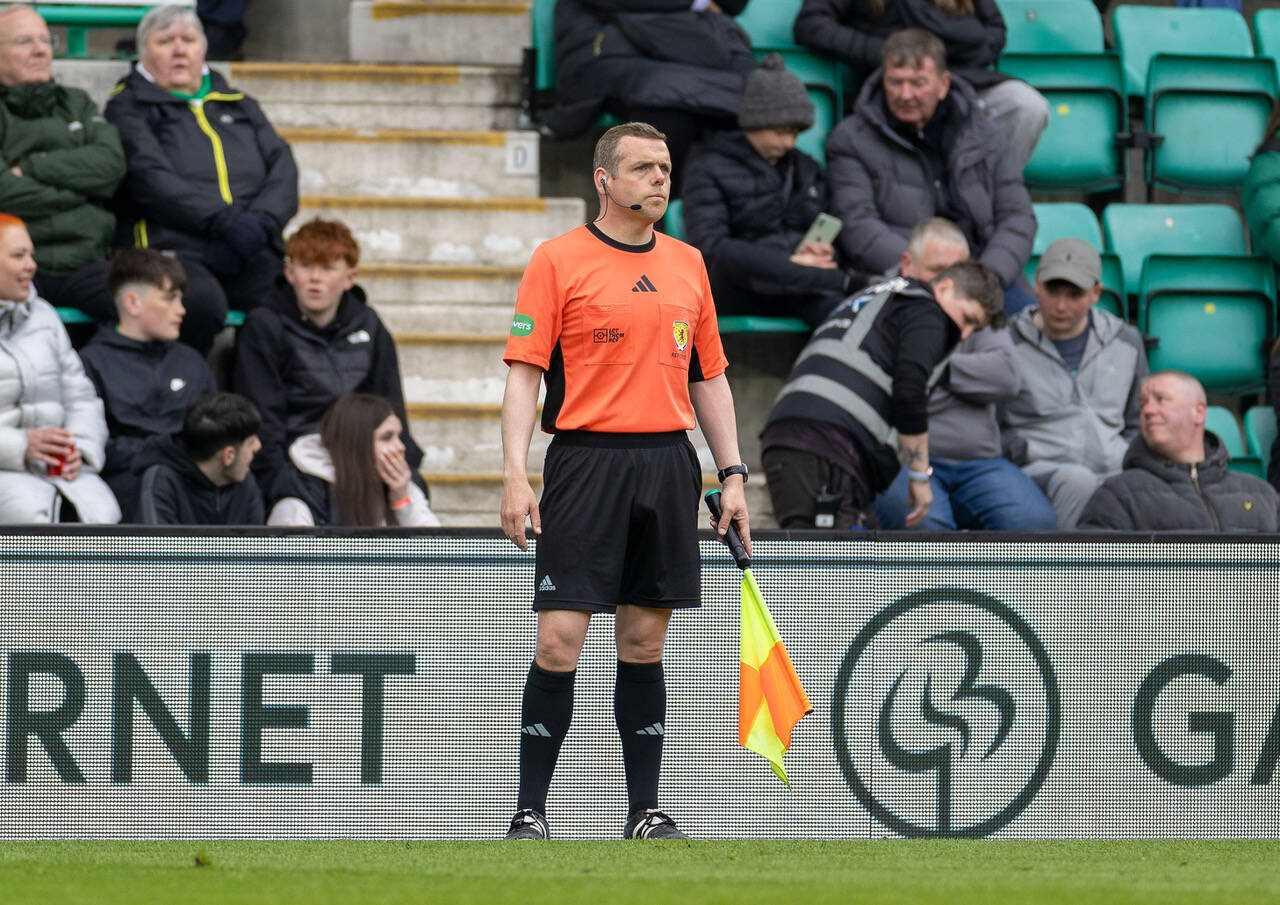 Martin O’Neill blasts Douglas Ross’ ‘offside’ call at Easter Road last weekend