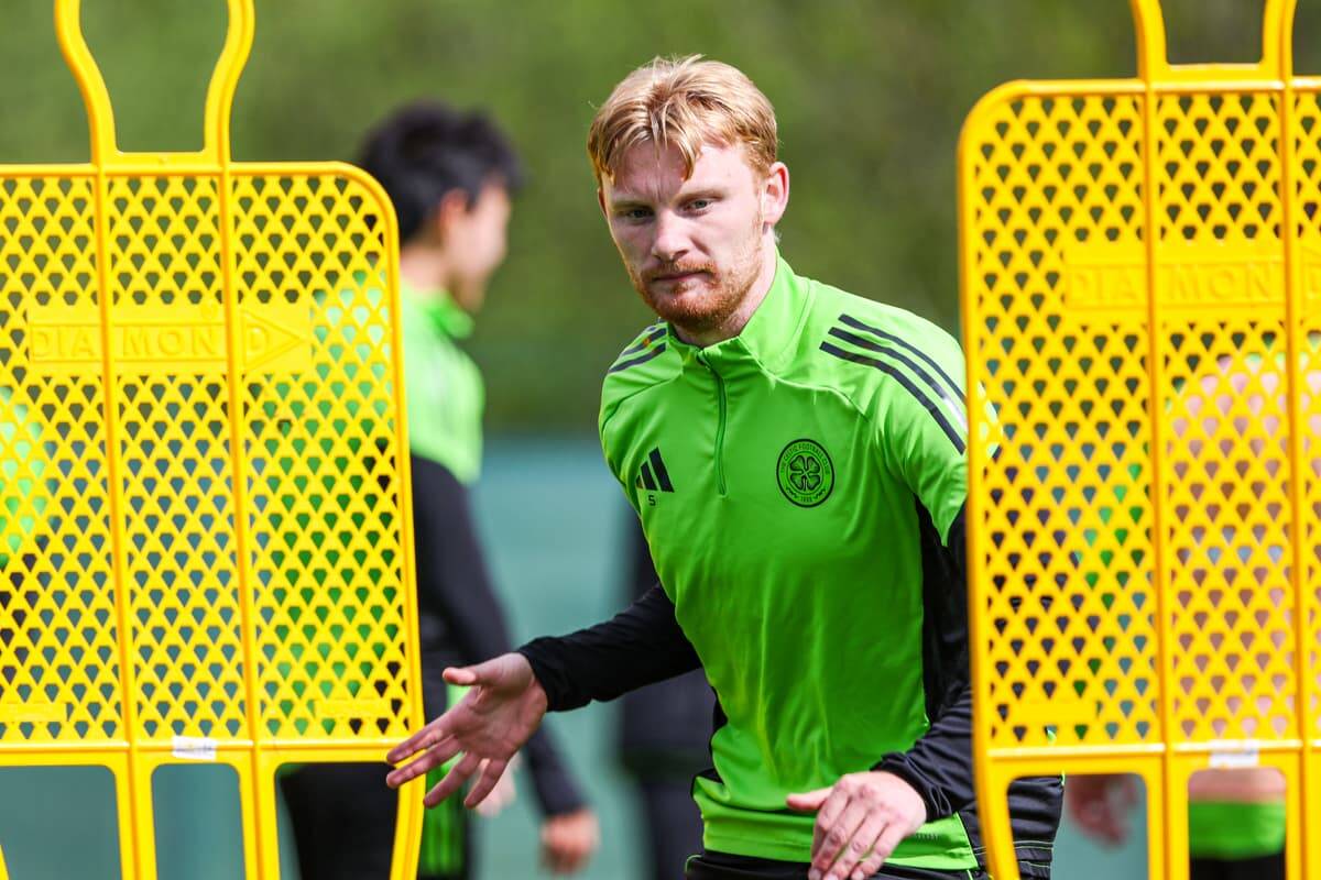 Celtic 27y/o internationalist ‘glad’ to spurn transfer interest as he reveals love for club