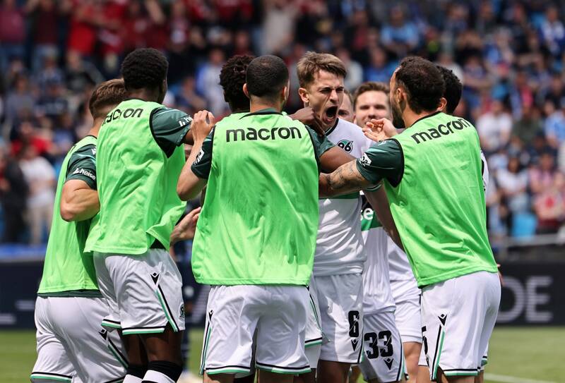 Celtic loanee Maik Nawrocki scores again as Hannover 96 suffer automatic promotion blow
