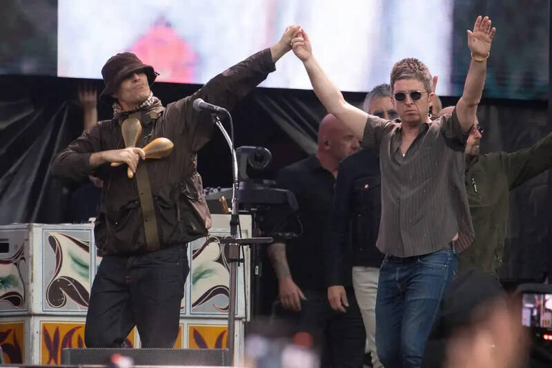 “They Would Love To Play Celtic Park” — Oasis Concert Claim Emerges