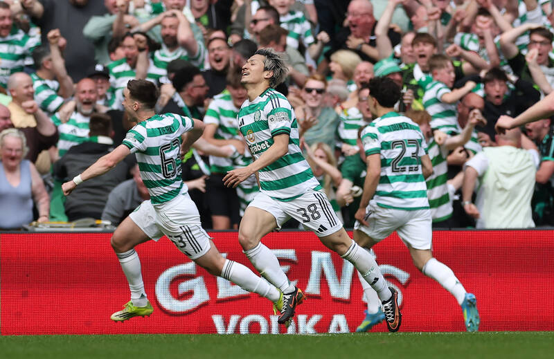 ‘ParadiseOnYourMind’ – Celtic troll Rangers after derby victory