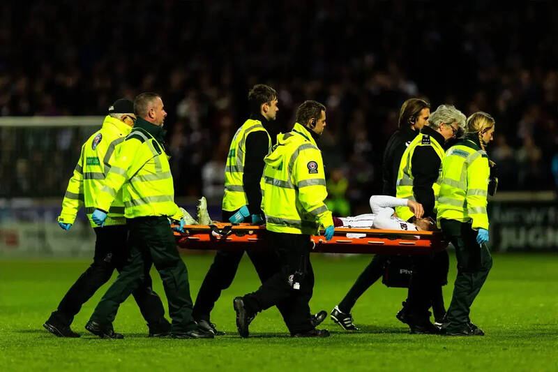 Hearts suffer double injury blow as Craig Halkett and Marc Leonard out for months