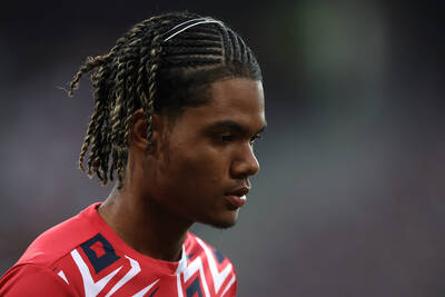Celtic open talks with Aaron Malouda, according to L’Equipe