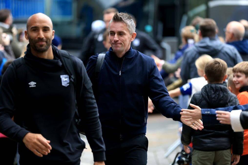 Celtic ‘could’ convince ex Manchester United coach to become next manager as board sent ambition challenge