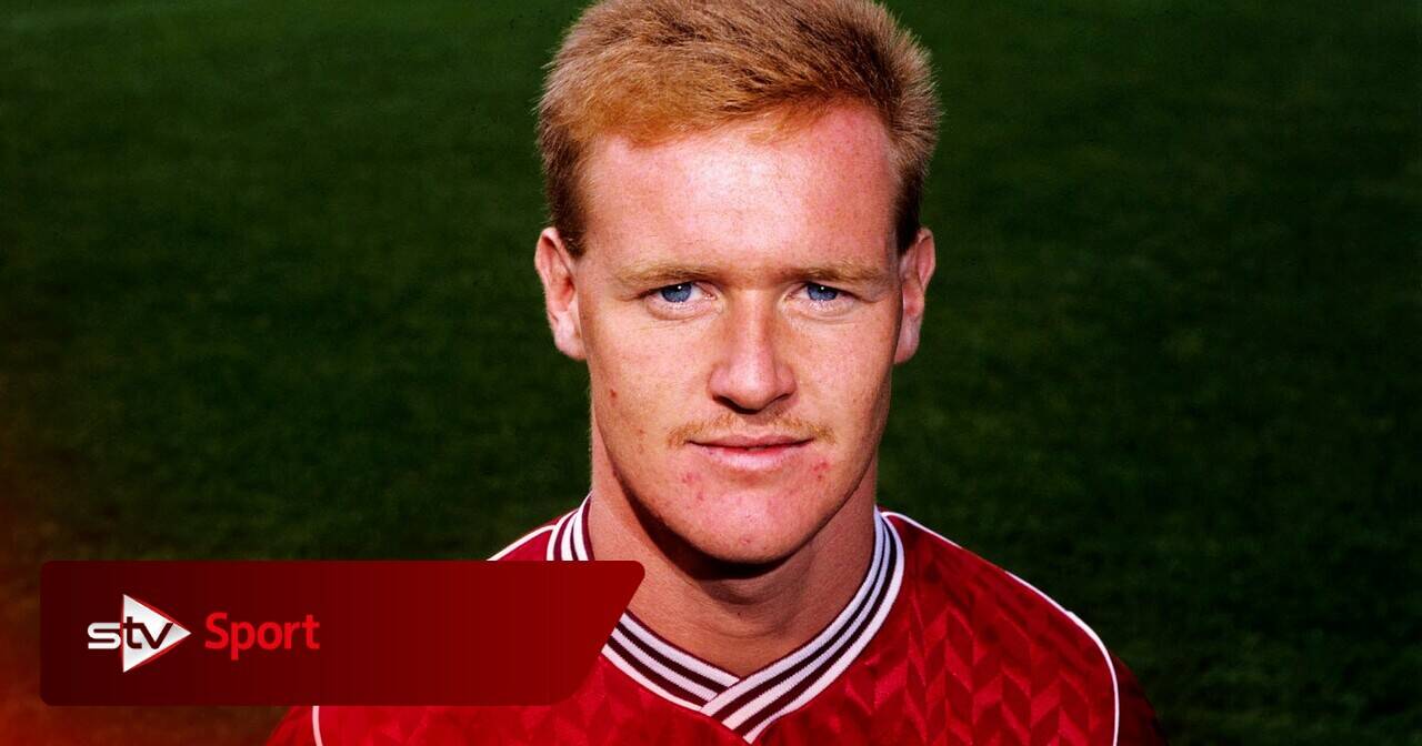 Ex-Celtic and Hearts player Mike Galloway dies aged 60