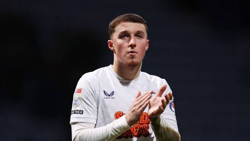 Preston North End urged to seal record Spurs deal &ndash; Wolves & Celtic are “sniffing around”