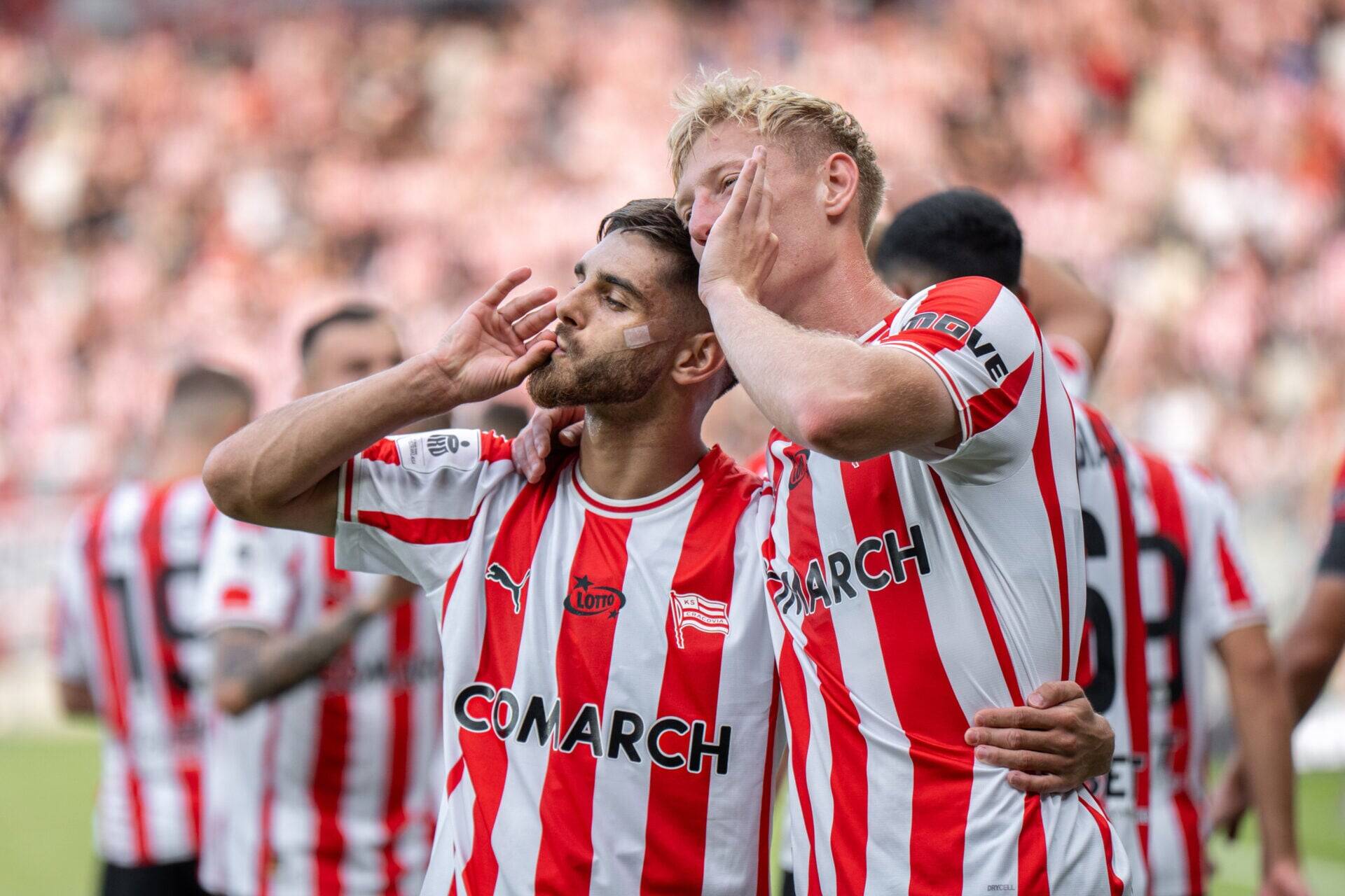 Celtic receive Oskar Wojcik boost after new Poland claim