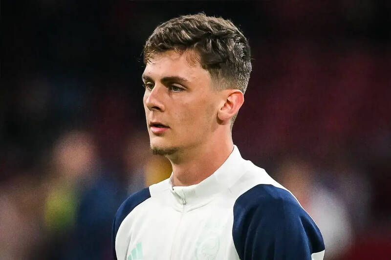 Celtic Eye World Cup-Bound Midfielder Celtic Eye World Cup-Bound Midfielder