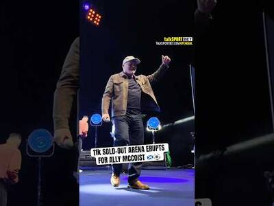 🤯🏟️ ALLY MCCOIST CROWD REACTION AT 11k SELL-OUT OPEN GOAL ARENA SHOW!
