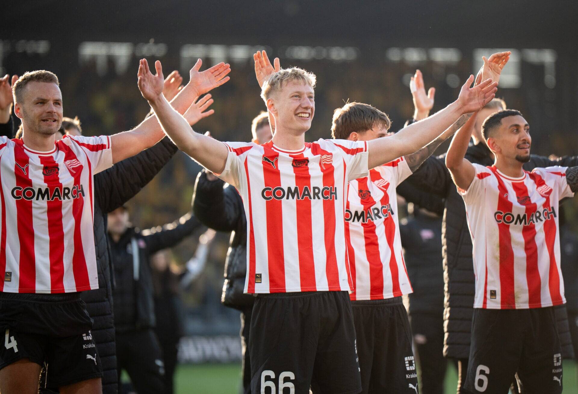 Oskar Wojcik sends clear Celtic message after top-five league admission