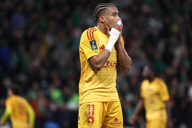 Celtic eye Guadeloupe ace, star coy on exit, Hearts man in demand, Aberdeen deal &ndash; Scottish transfers