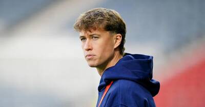 Ex-Celtic defender set for transfer U-turn as Scotland star ‘expected’ to remain
