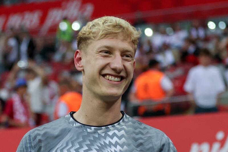 Oskar Wojcik’s boss outlines conditions for sale of Celtic target