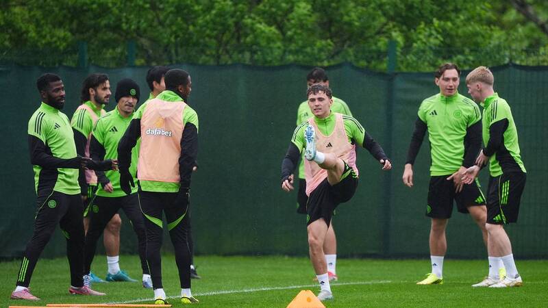 Celtic’s ‘amazing’ star makes transfer decision amid Championship interest