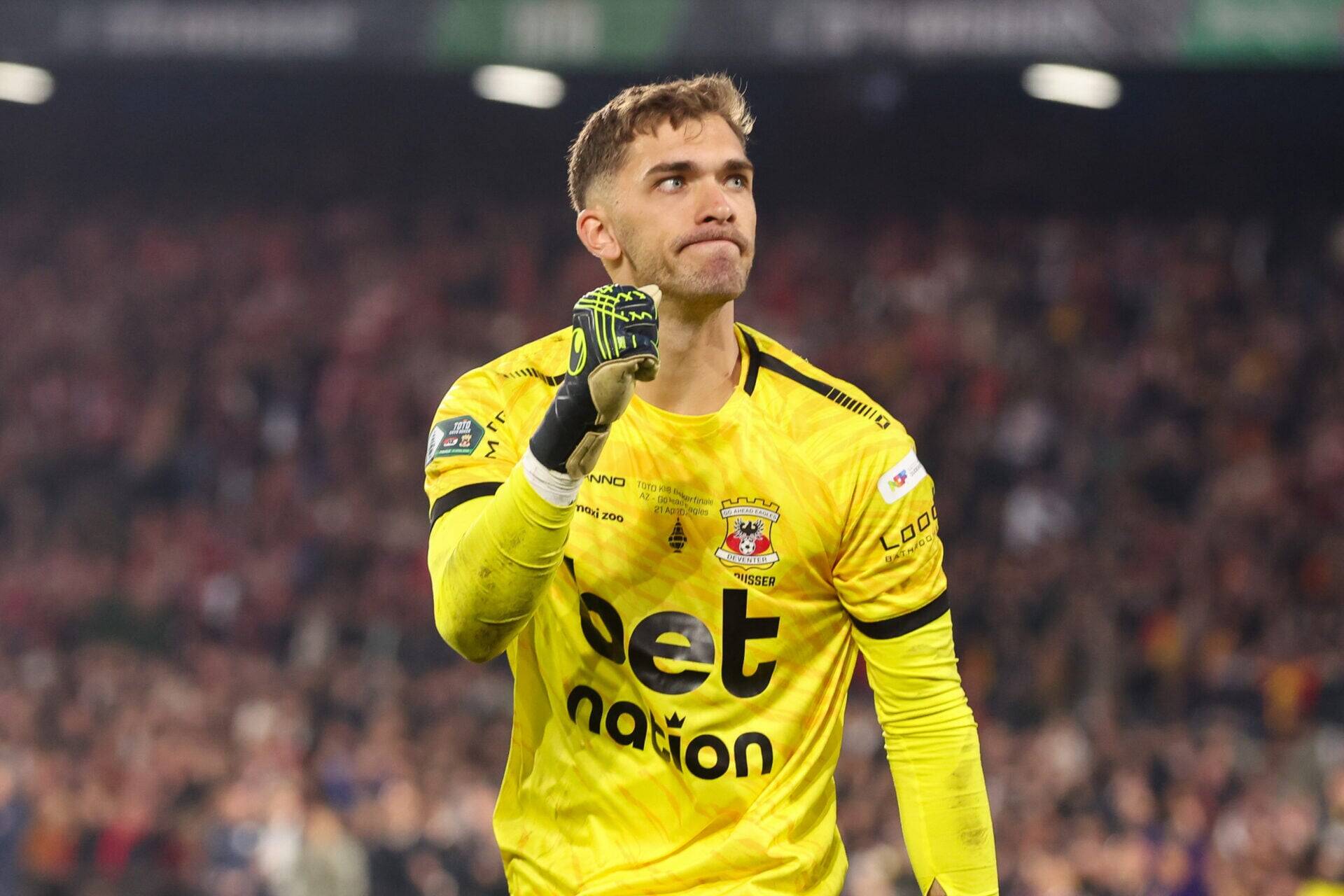 Celtic dealt Jari De Busser blow as AZ Alkmaar push for ‘quick agreement’