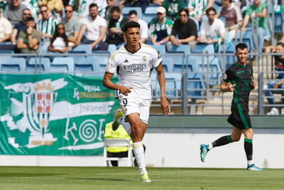Celtic Eye Ex-Real Madrid Striker