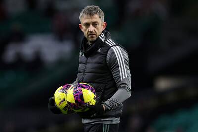 Celtic coach Gavin Strachan agrees deal to join West Brom