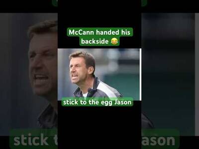 🔥Neil McCann roasted by ‘egg chasing’ Tom English 😂