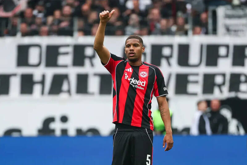 Celtic January Target Closing In On Premier League Move
