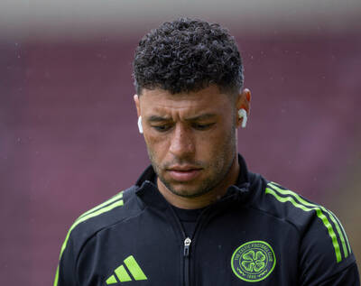 Alex Oxlade-Chamberlain Spotted Training as Celtic Contract Expires