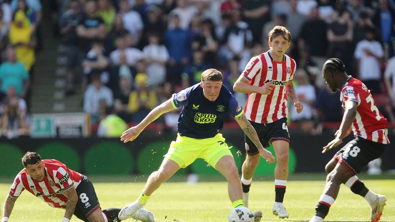 Scottish Premiership transfer round-up: Celtic ponder hijack, Rangers miss out on defender