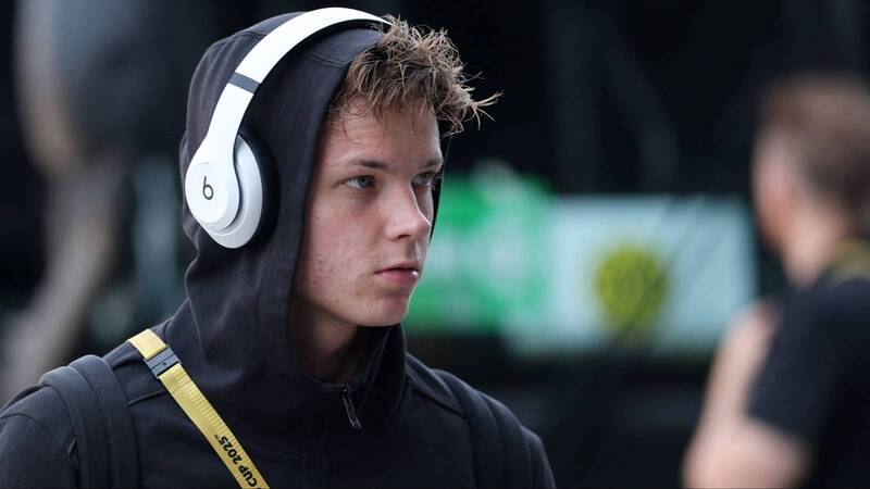 Borussia Dortmund give Celtic clear Cole Campbell transfer stance