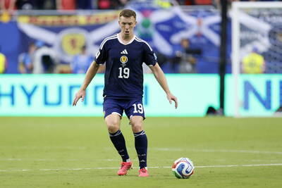 Uncle Barry might not say it, but the SMSM will say it for him – Lewis Ferguson is the latest man ‘jetting in’ to stop Celtic’s six-in-a-row bid Uncle Barry might not say it, but the SMSM will say it for him – Lewis Ferguson is the latest man ‘jetting in’ to stop Celtic’s six-in-a-row bid