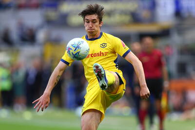Celtic are NOW looking at Kieron Bowie?? We could have had him for a cut price £5.5 million less than a year ago. Instead we got Michel-Ange Balikwisha…